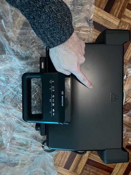 Grelhador de Placas BOSCH TCG3323 (com 1 risco)