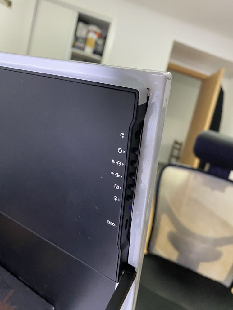 Monitor uperfect umax 22 touch