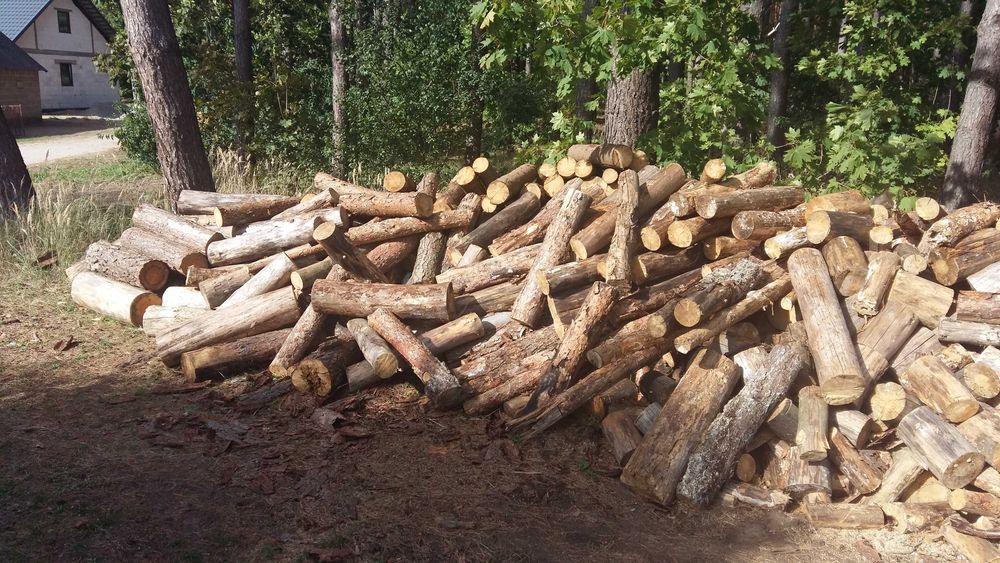 Drewno ,drzewo opałowe sosna ,wałki ,suche ,posusz