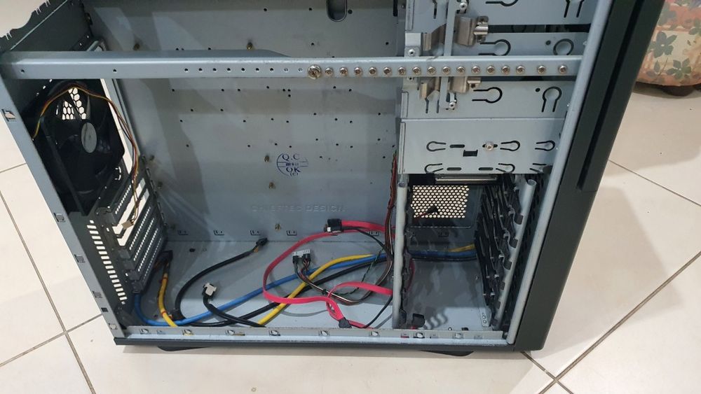 Caixa ATX - Chieftec Full Tower