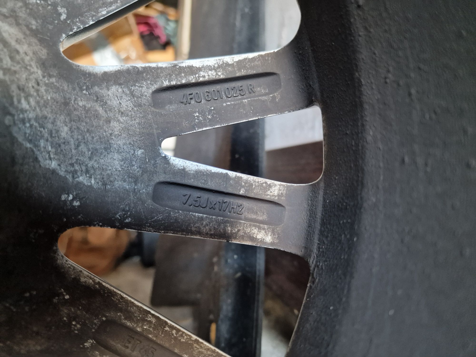 Felga alufelga 17 AUDI A6 C6 A4 B7 7.5Jx17 H2 ET45 aluminiowa z oponą