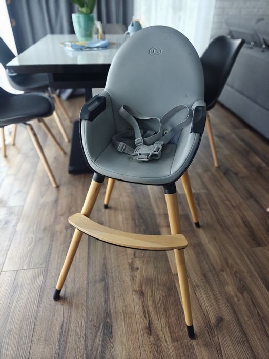 Krzesełko do karmienia KINDERKRAFT Fini Czarne