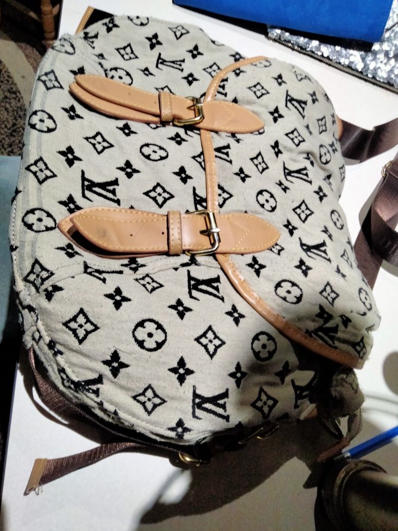 Torebka LouisVuitton.