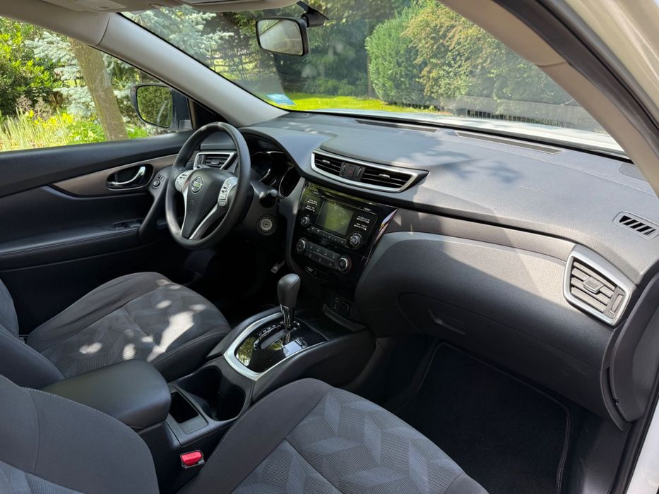 Nissan X trail (Rogue) 2,5 benzyna