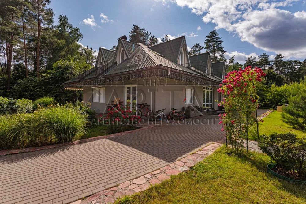 Оренда будинку біля Оболоні 450м2 120 соток у мальовничій лісовій зоні