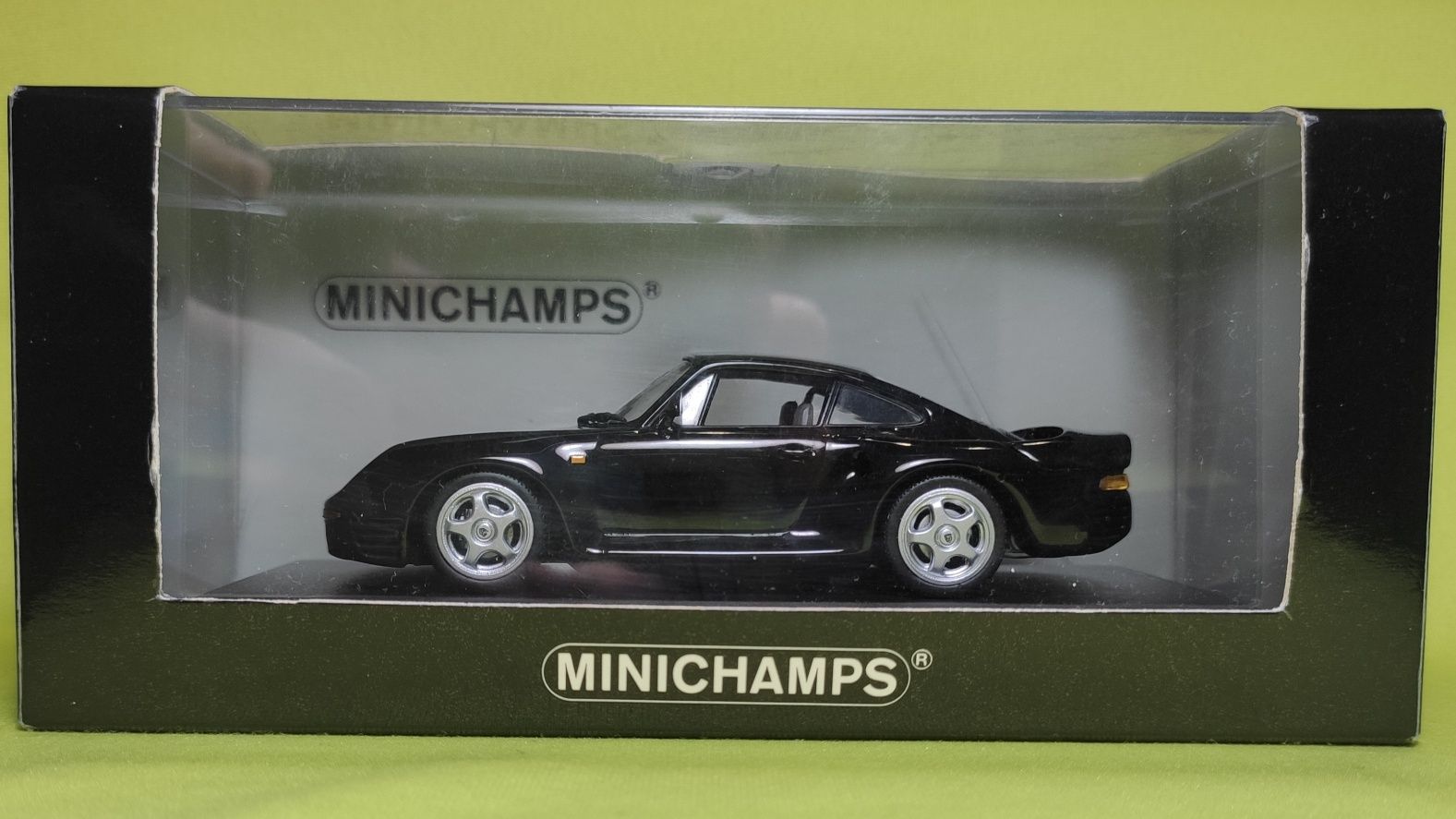 Модель 1/43 Porsche 959 (Minichamps)