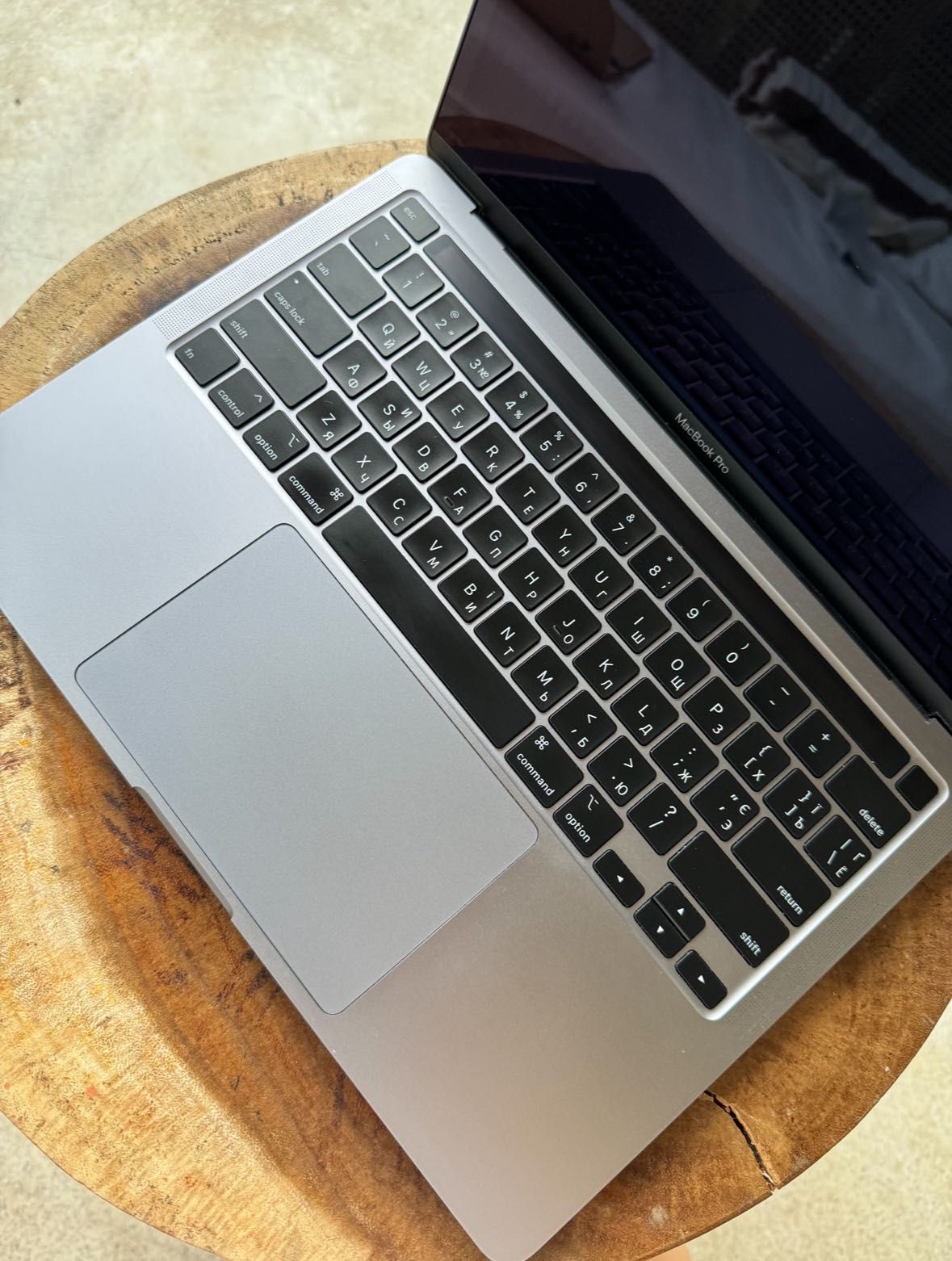 MacBook Pro 2019 (Touch Bar 13" Gray | i5 16GB RAM 512GB SSD.