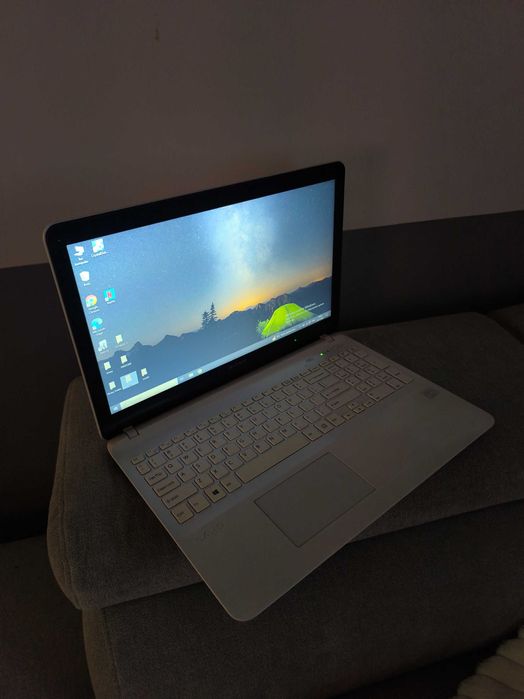 Laptop Sony Vaio SVF152A29M 15.6