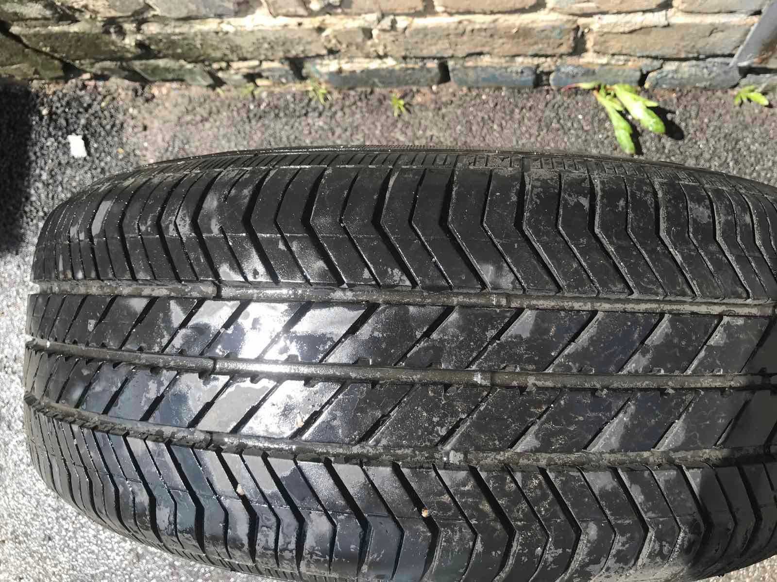 Комплект резини 225/60R16_ БЕЗ дисків