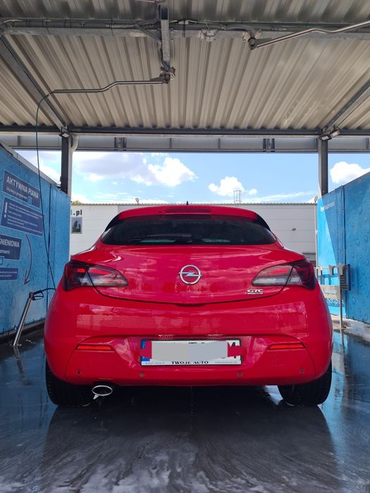 Opel Astra J GTC OPC line