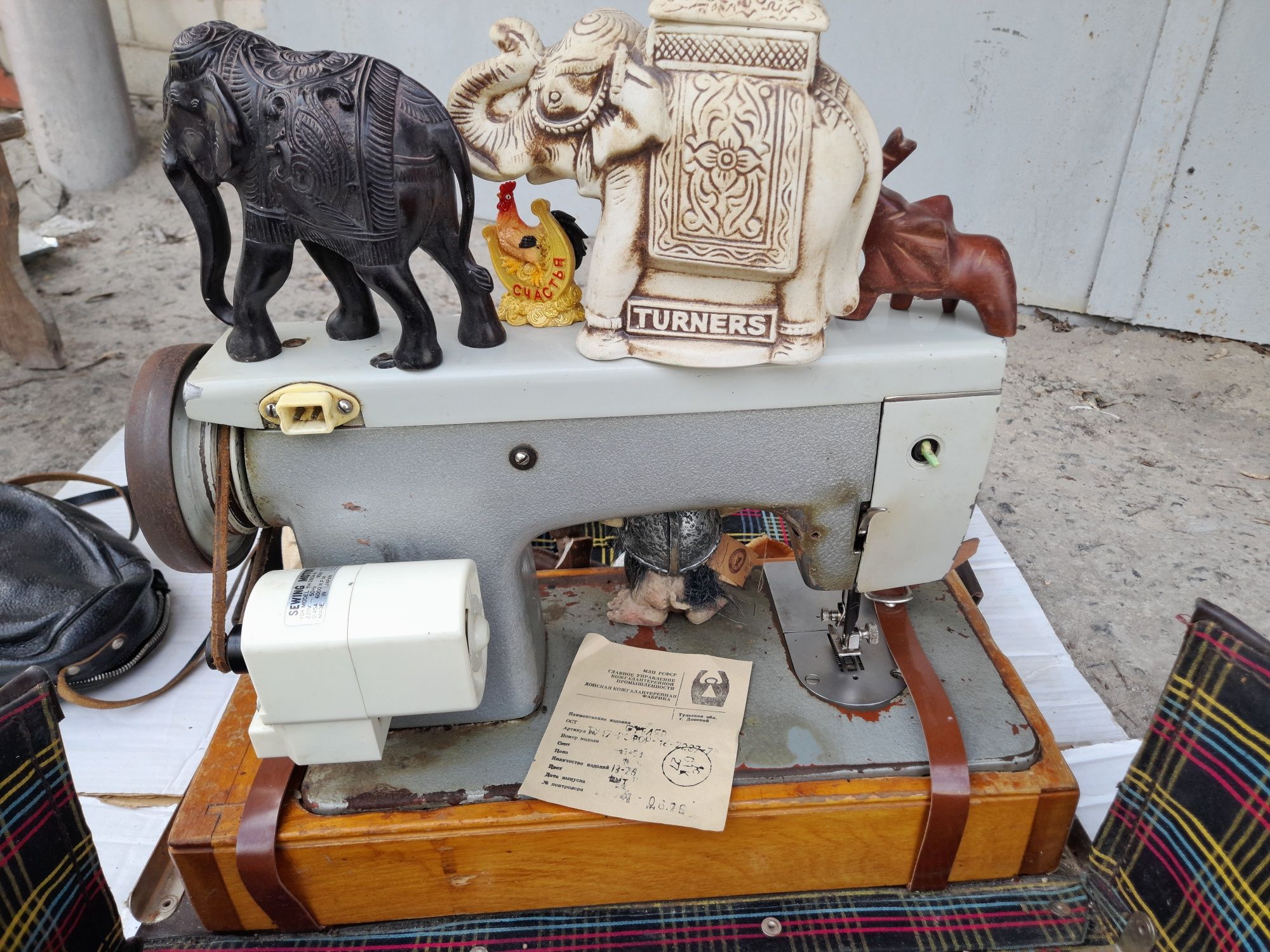 Швейная машинка Чайка 3.модель 116