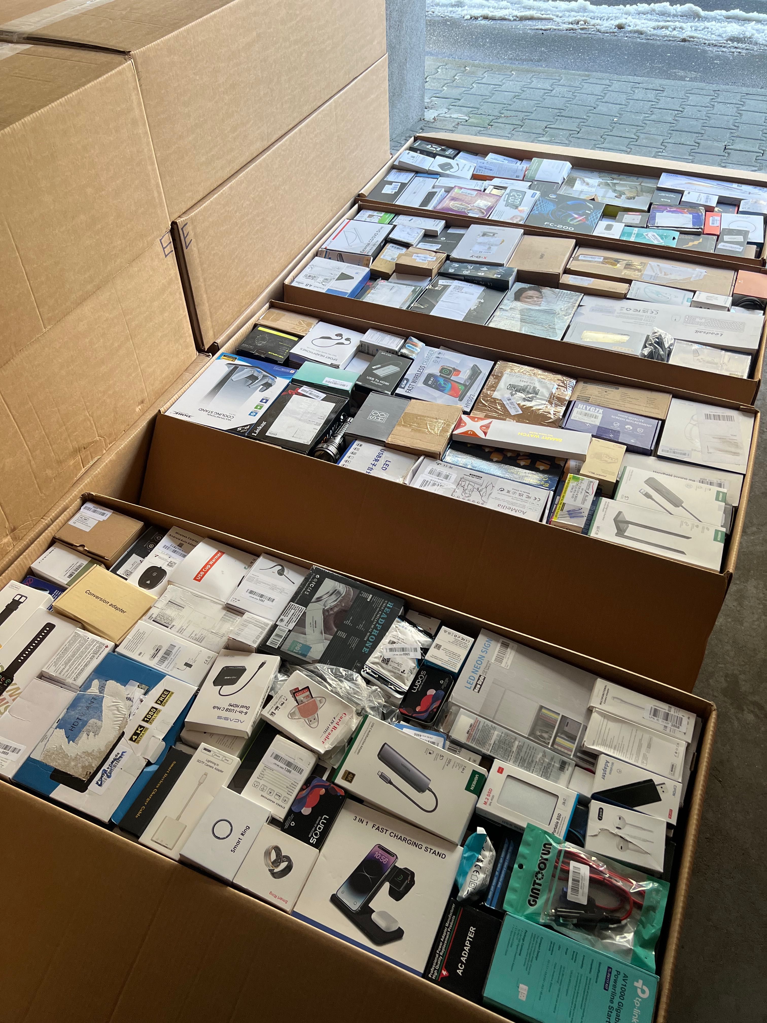 Amazon box multimedia elektronika A B