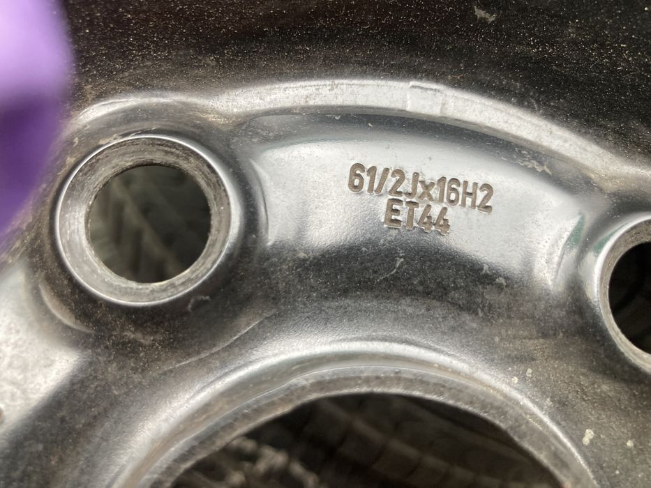 Koła stalowe  opony 215/60/16 5x112