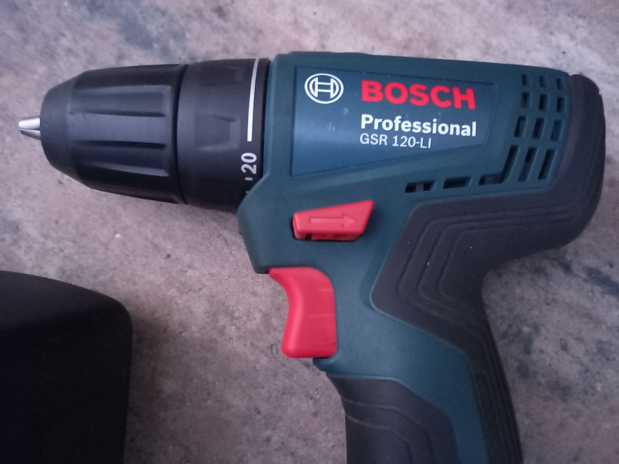 Bosch wkrętarka 12v GSR120-Li