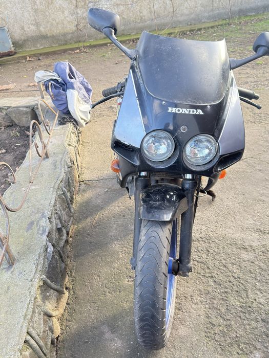 Honda CBR 250R 1999 року