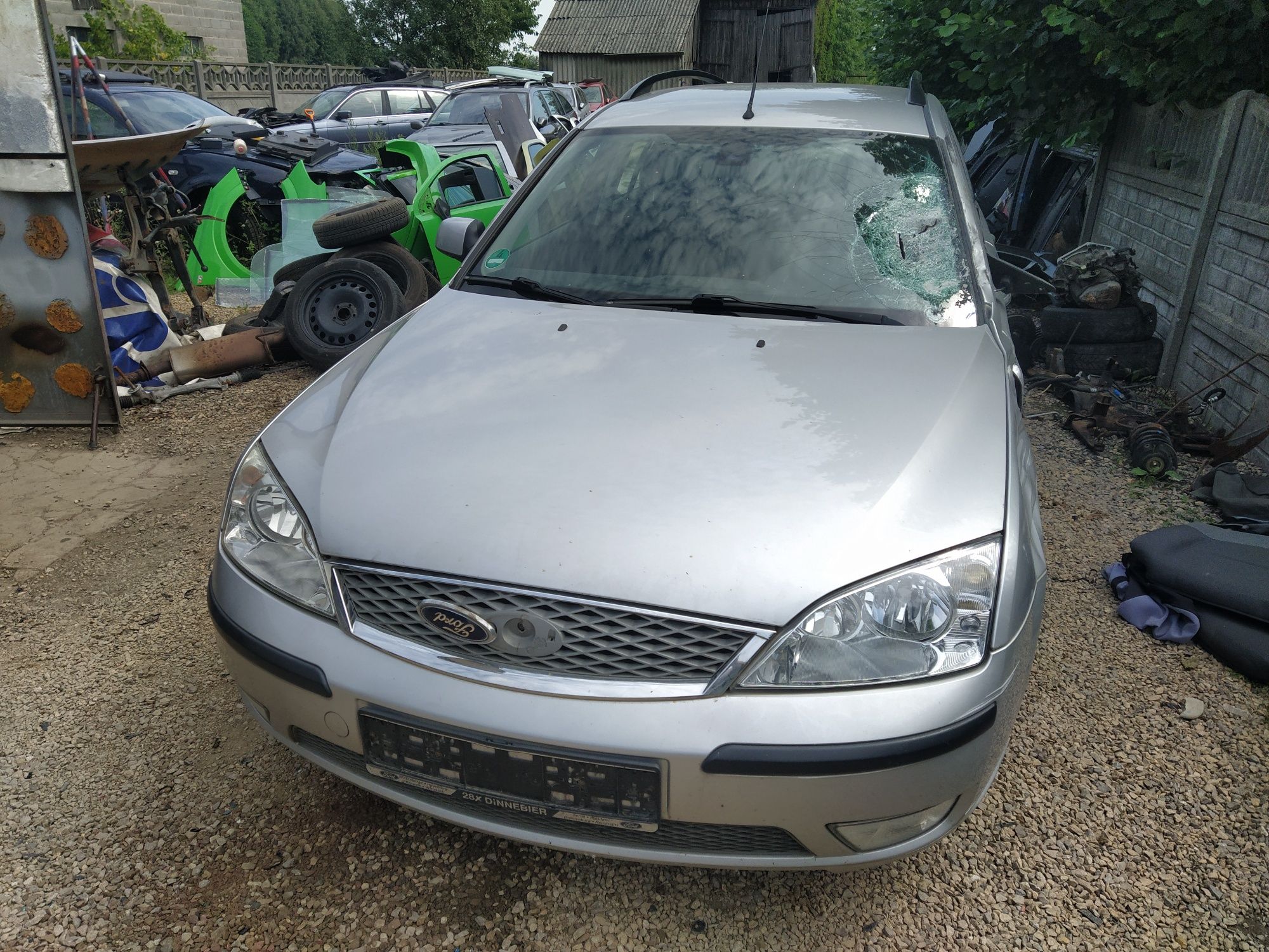 Ford Mondeo MK3 1.8i lakier 6 0 na części