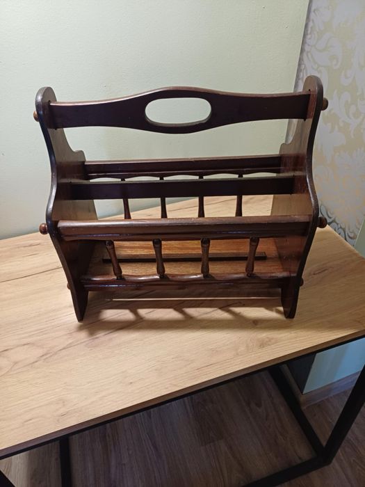 Stojak na gazety gazetnik