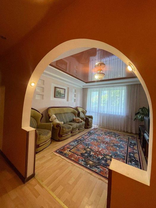 Оренда 4 кімнатної квартири в центрі міста Вул Міцкевича