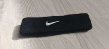 Sportowa opaska na głowę nike