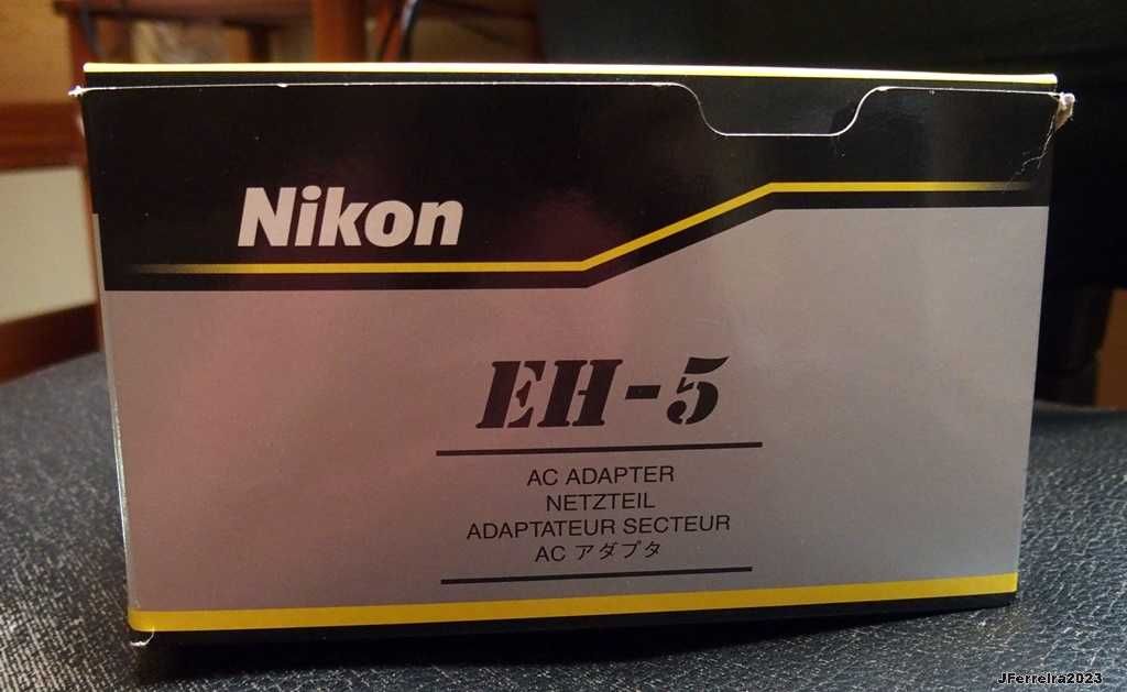 Fotografia NIKON EH-5. Adaptador de corrente.