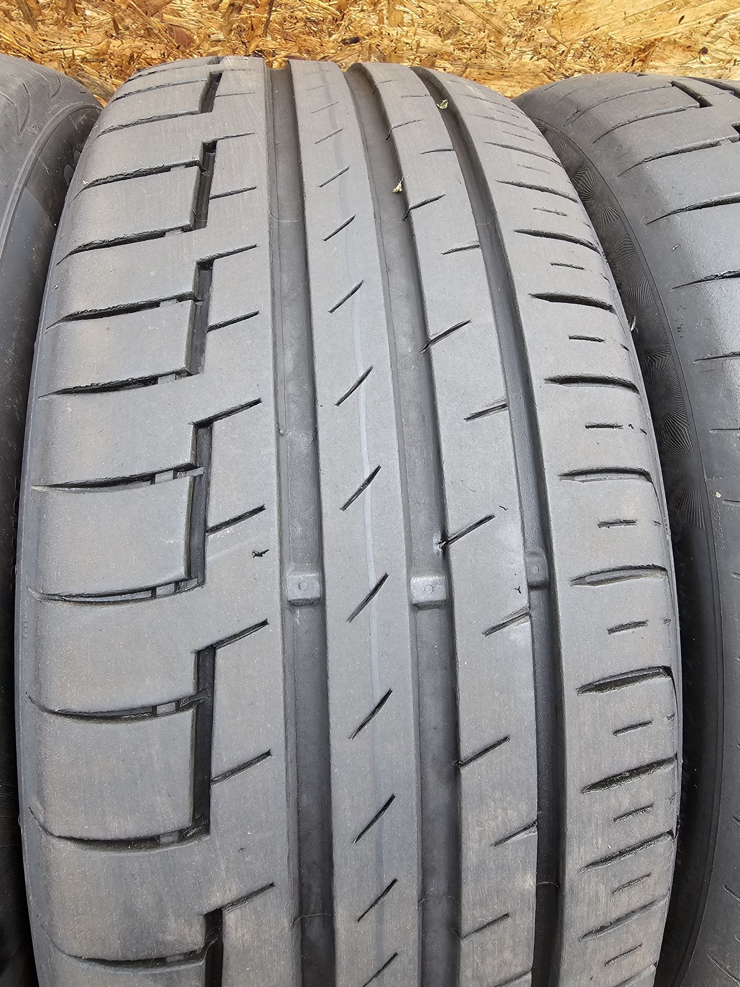 BDB Stan!!  205/55 r16 Continetal Premium contact 6