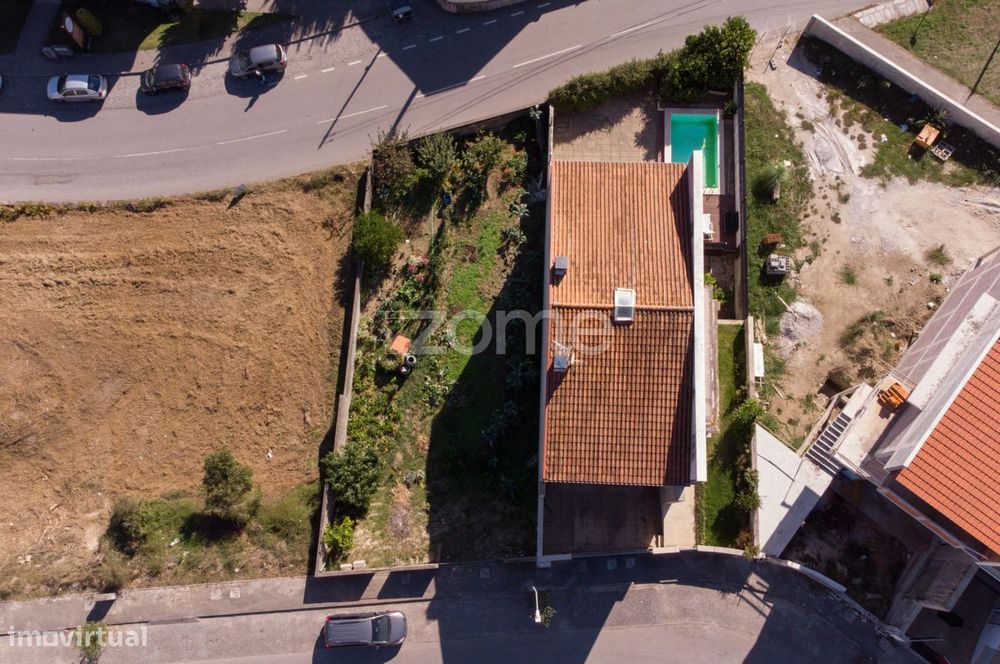 Terreno para Construção de moradia geminada em Guisande, Braga