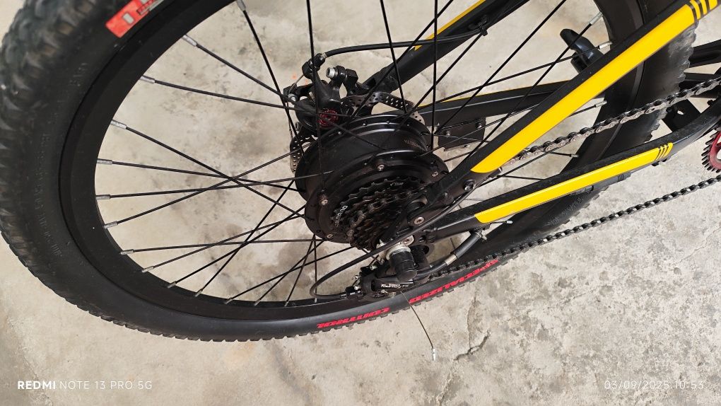 Bicicleta elétrica dobrável