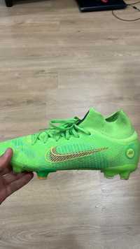 Chuteiras Nike mercurial