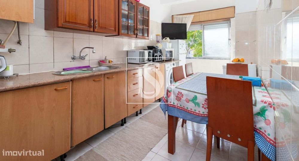 Apartamento T2 à Venda – Vale da Amoreira, Moita