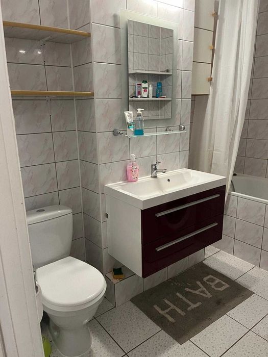 Wolny pokój 690zł - tylko kobieta, pracująca, ucząca się -Leśna Dolina