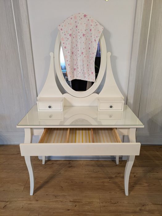 Toaletka Ikea Hemnes