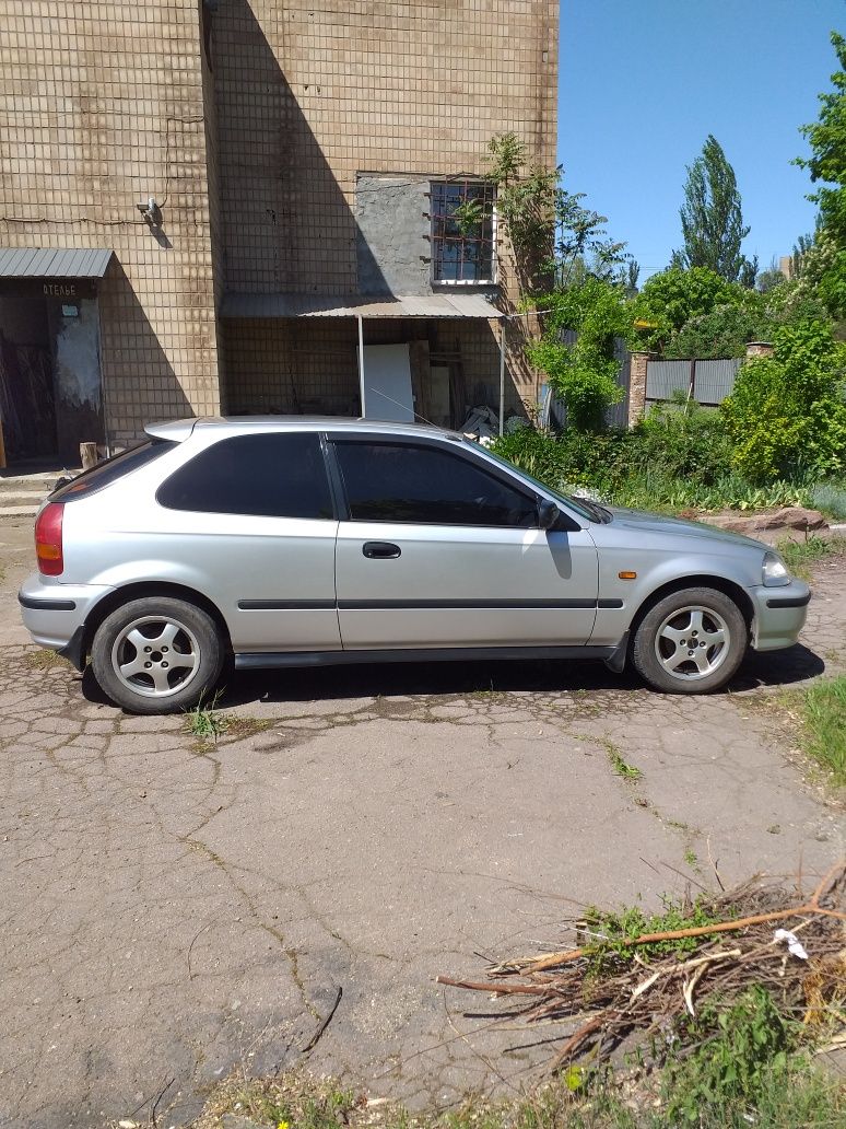 Хонда Цивик. Honda Civic 1997 года, купе