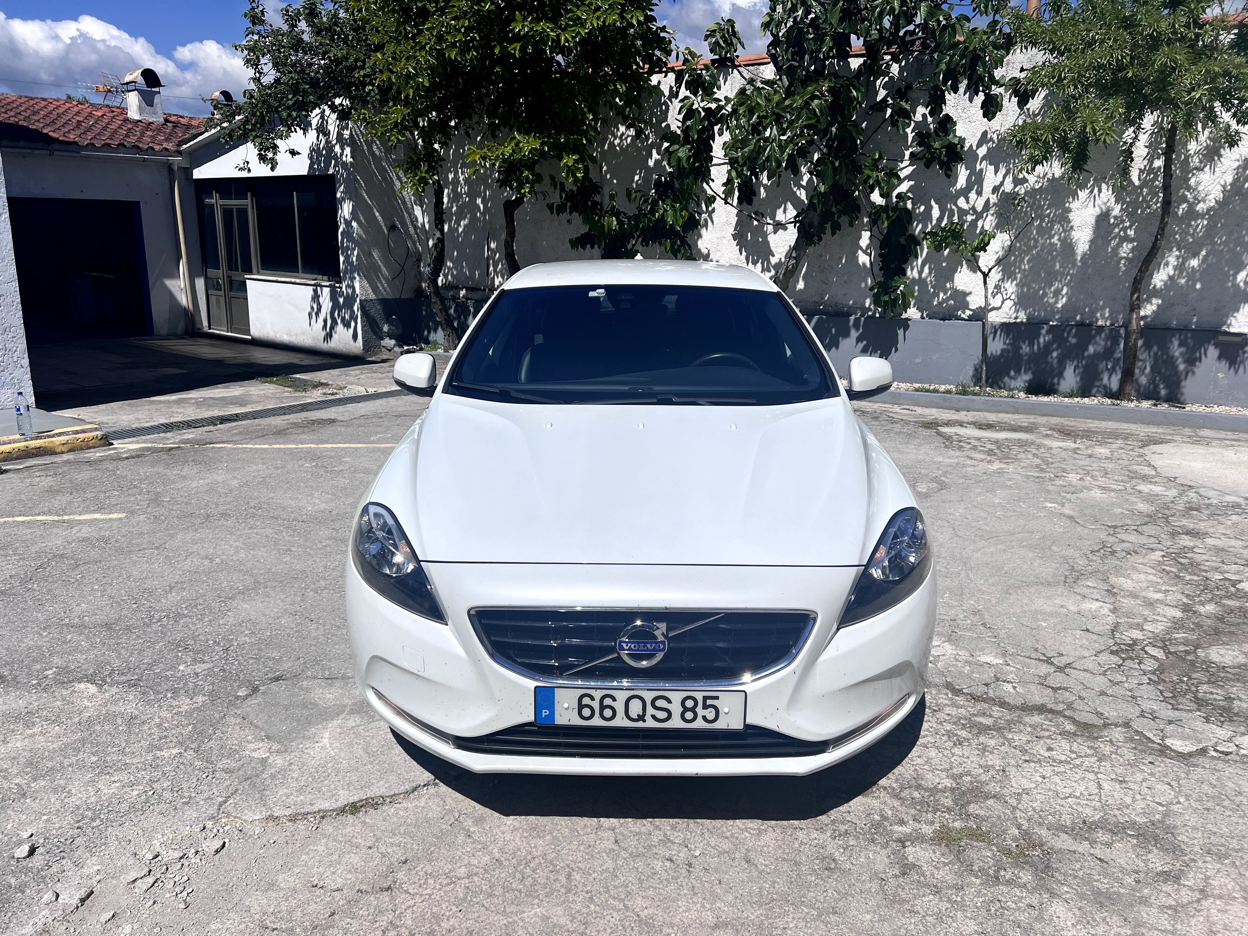 VOLVO V40 Urban Race 2.0D 120 CV - 84000KM Nacional