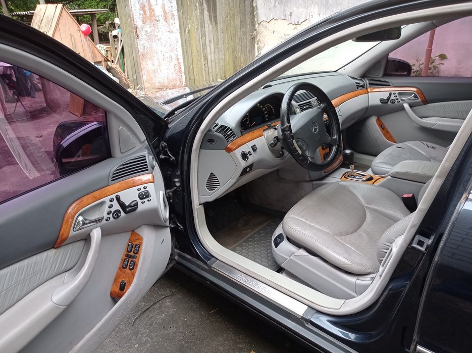 Mercedes Benz s500 w220 long