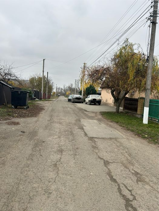 Продається будинок Городище(центр),вулиця паралельна  центральній