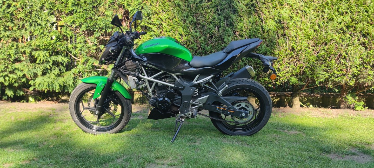 2021 Kawasaki Z125 bez owiewek bocznych