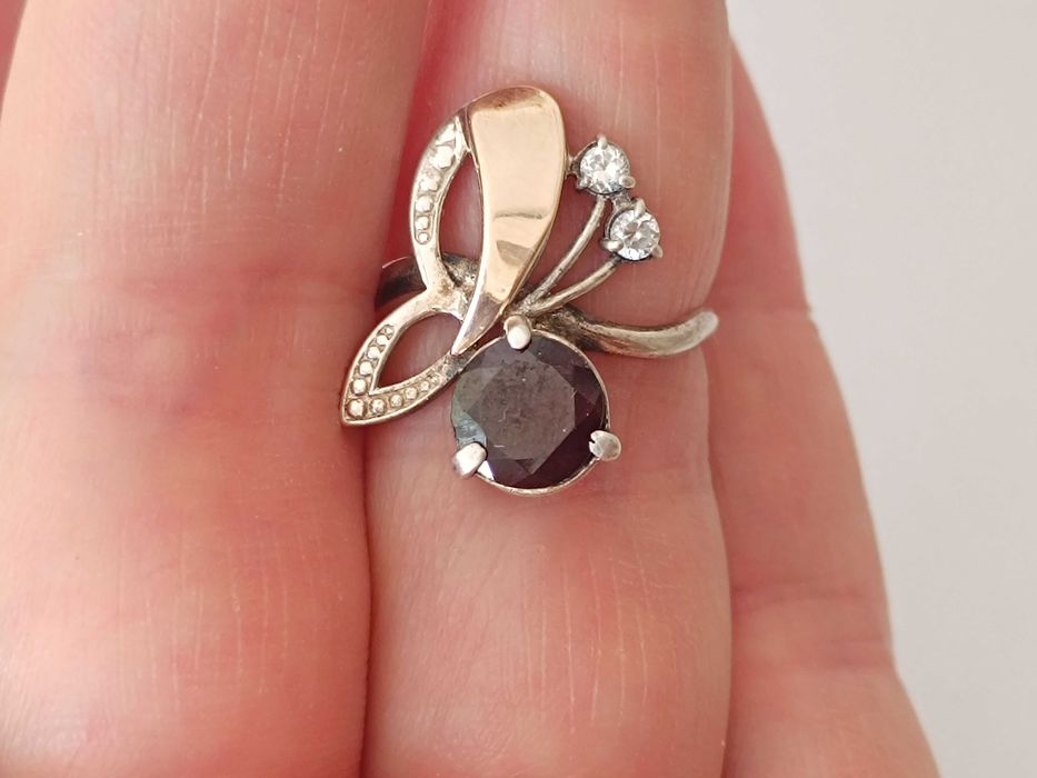 Кольцо с камнями серебро золото, винтажное украшение 17мм. 3.74г