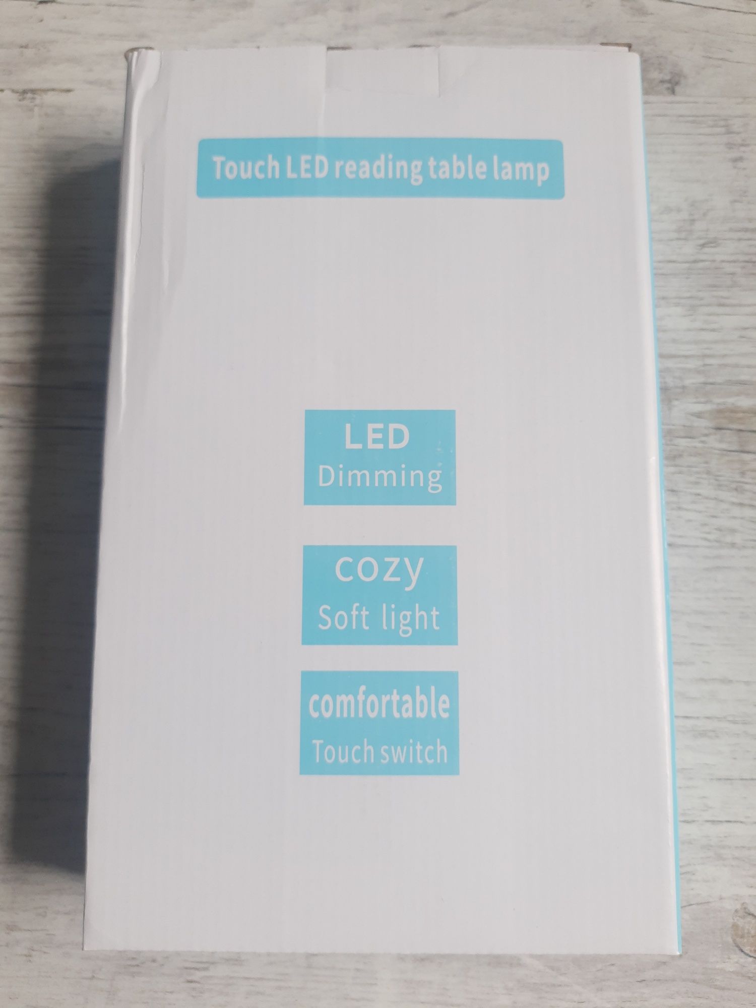 Lampa lampka LED na biurko nowa