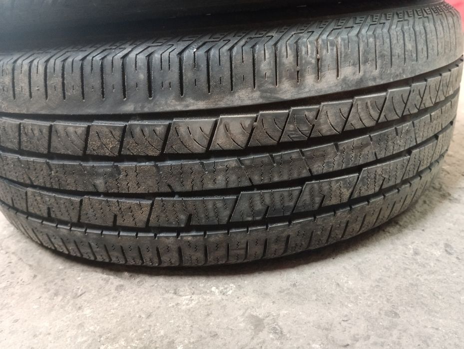 Шини Continental 235/60 R18