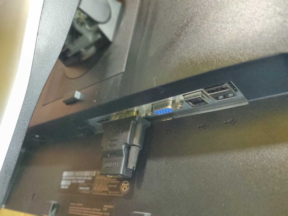 Монітор Dell UltraSharp U2312HM 23" IPS – монітор для роботи, та офісу