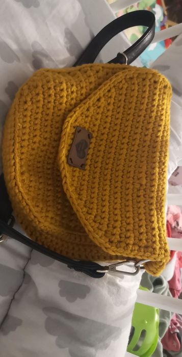 Torebka robiona na szydełku