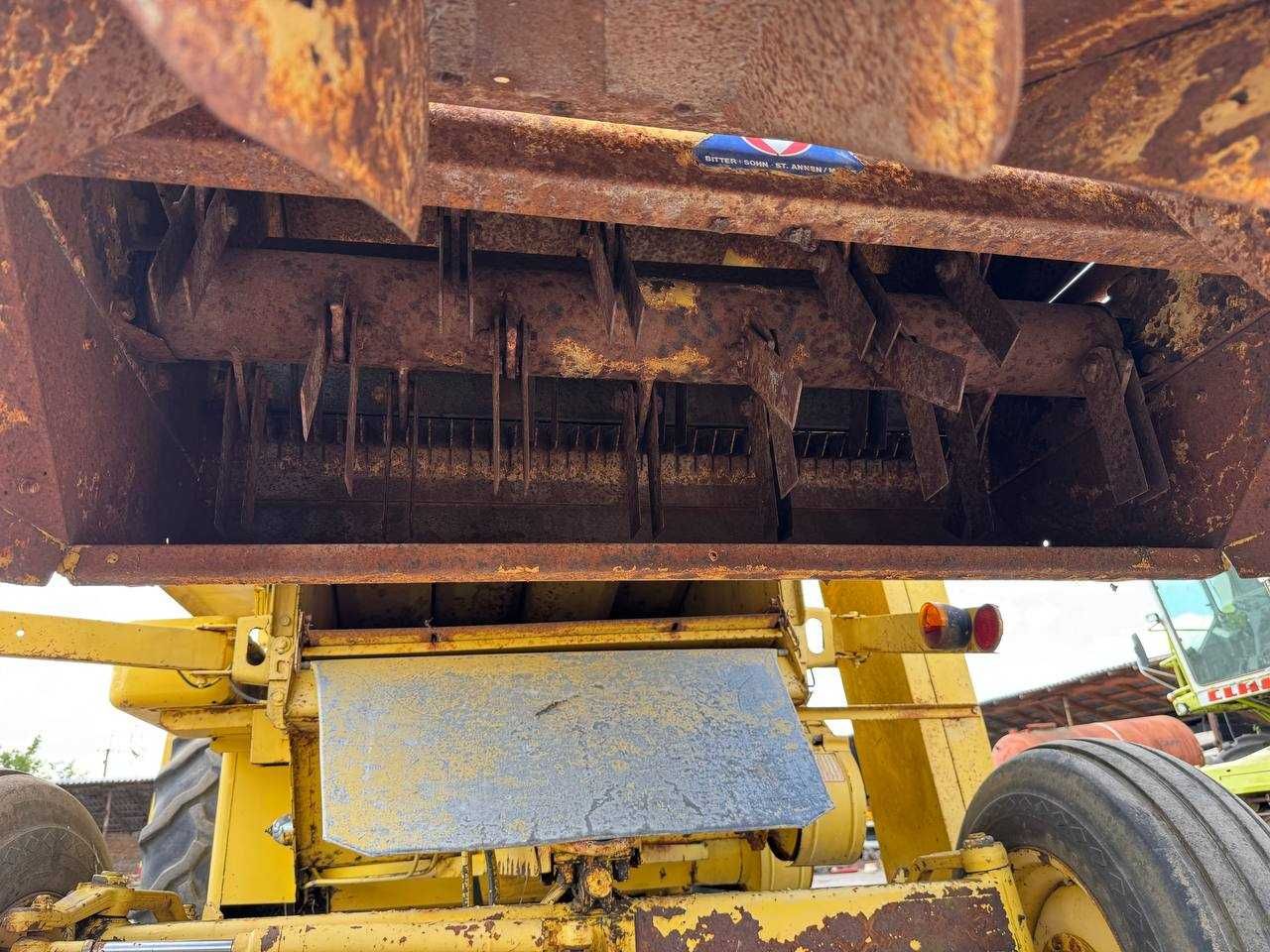 Свіжо привезений зерновий комбайн New Holland 1520 700МОТОГОДИН