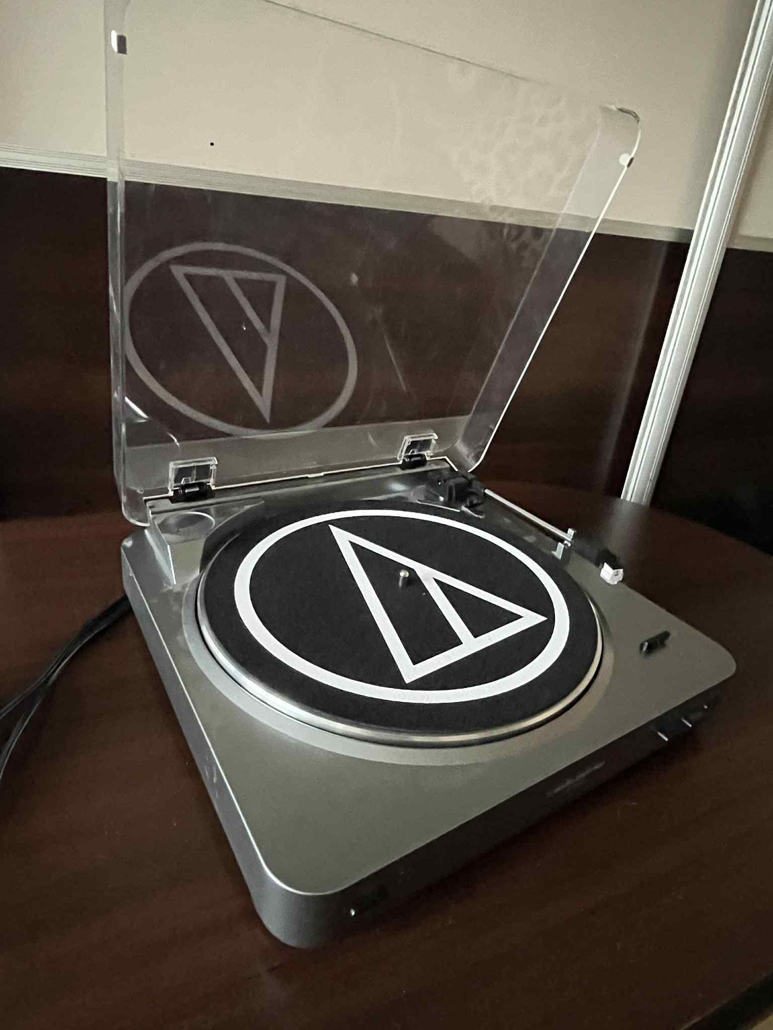 Gramofon Audio-Technica AT-LP60-USB – automatyczny, stereo, z USB