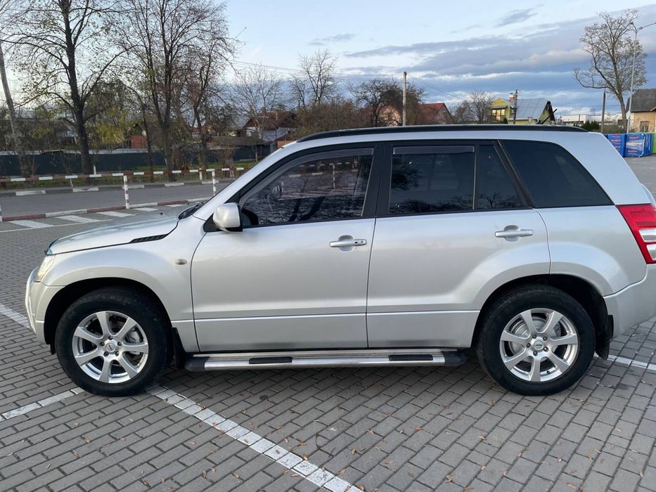 Продам Suzuki Grand Vitara газ бензин повний привід терміново