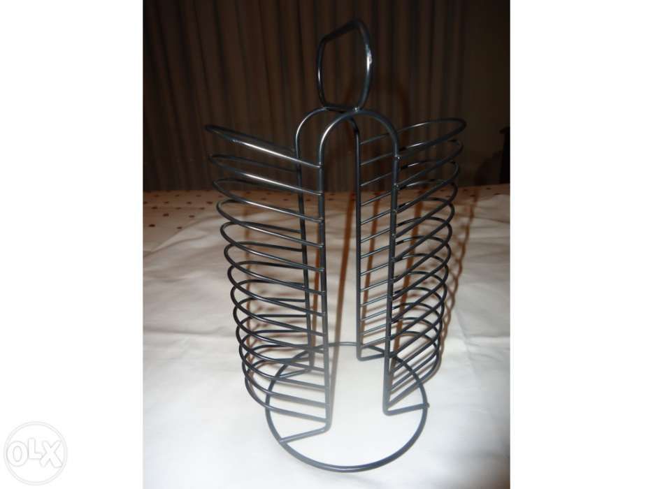 Estante de CD pequena