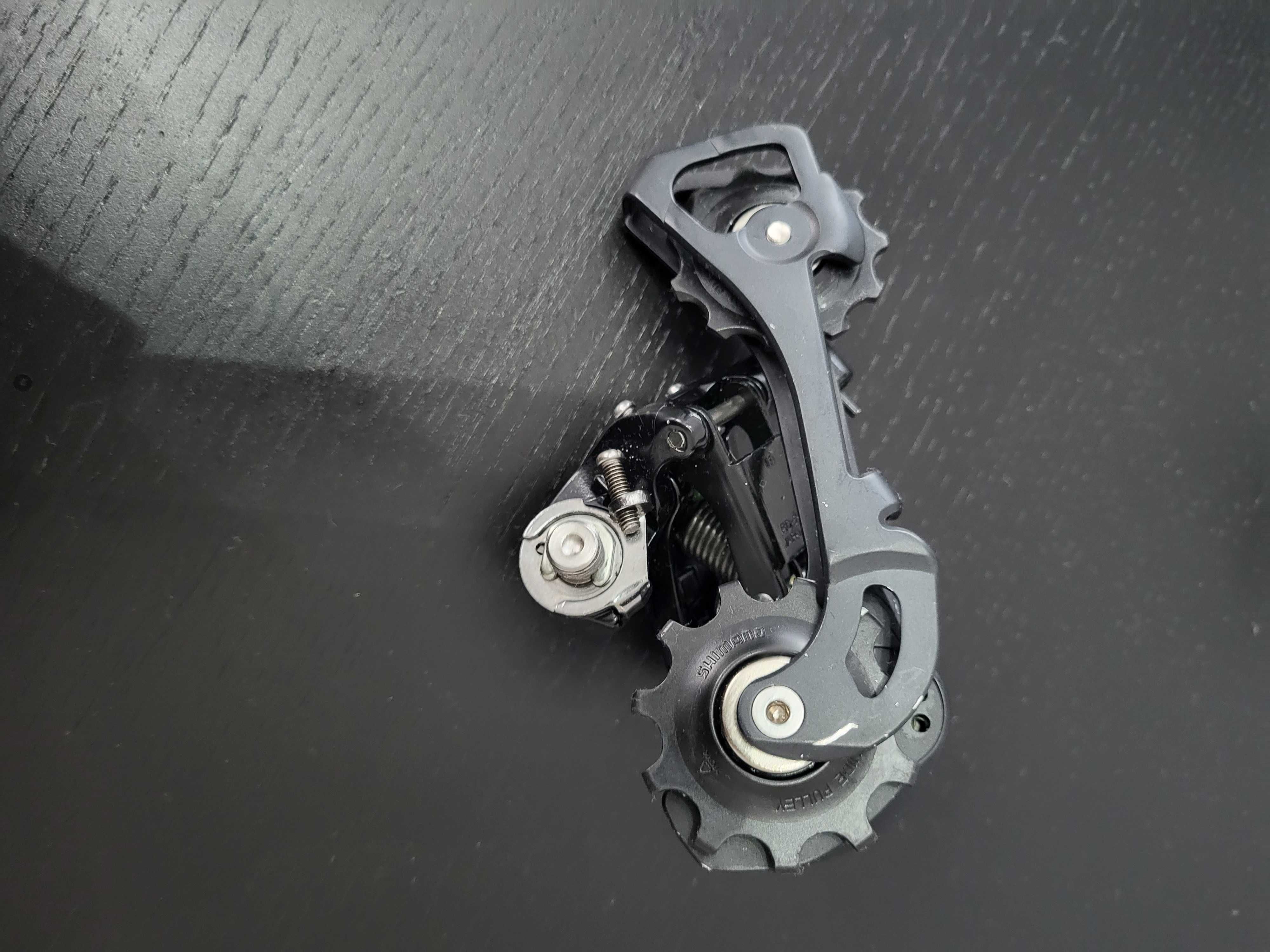 Przerzutka tylna Shimano 105 RD-5800-GS średni wózek 11-rz. czarna