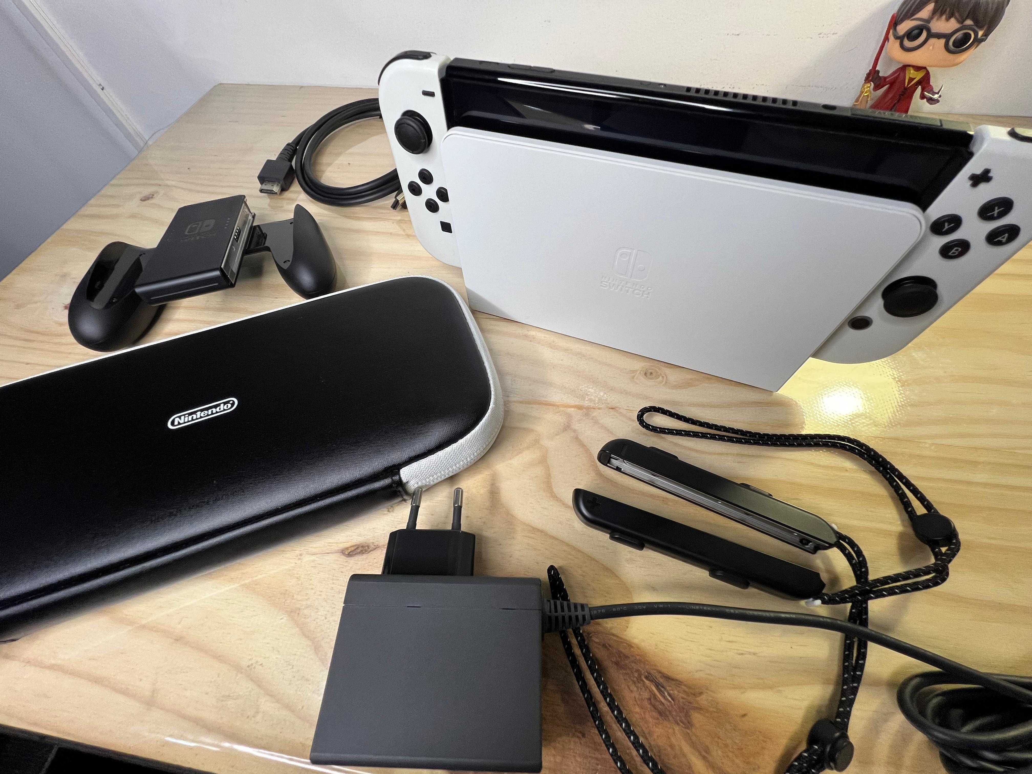 Nintendo Switch OLED (Branca) c/ Fatura, Garantia e Extras!
