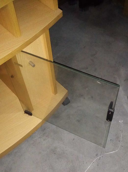 Stolik Rtv na telewizor