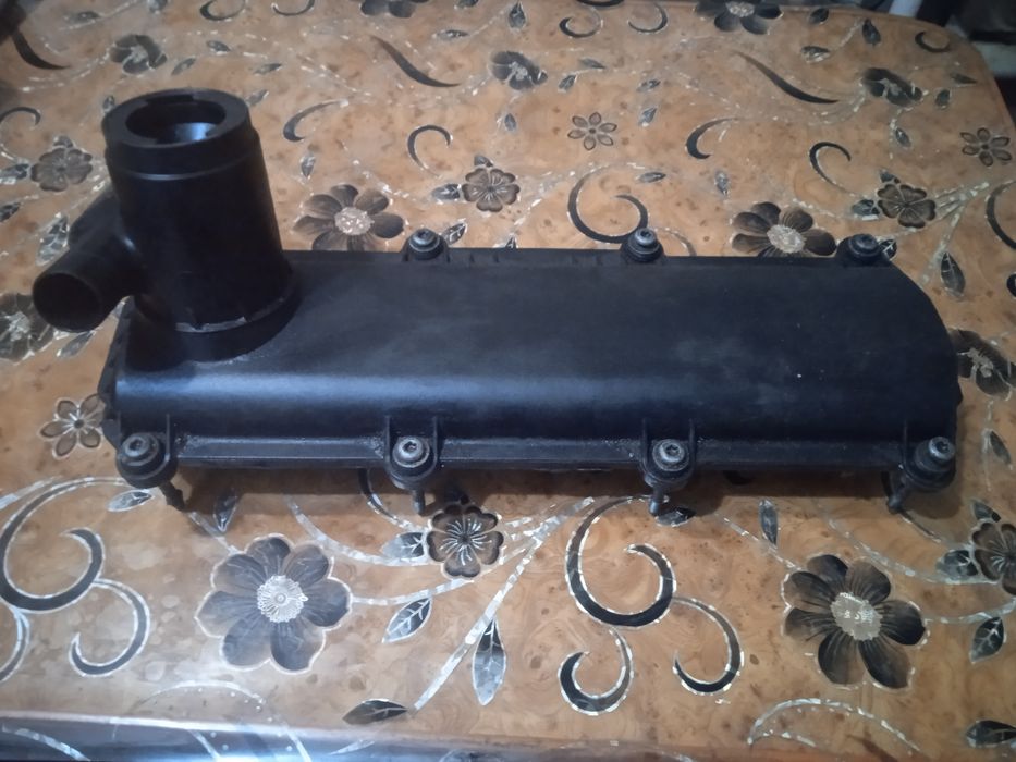 Кришка клапанів(клапанна кришка) Шкода Октавія тур А5  1,6 BFQ