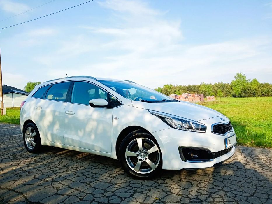 Kia Ceed 136PS Business Navi Kam Skóra LED Biała Perła IDEALNY Stan z Niemiec!